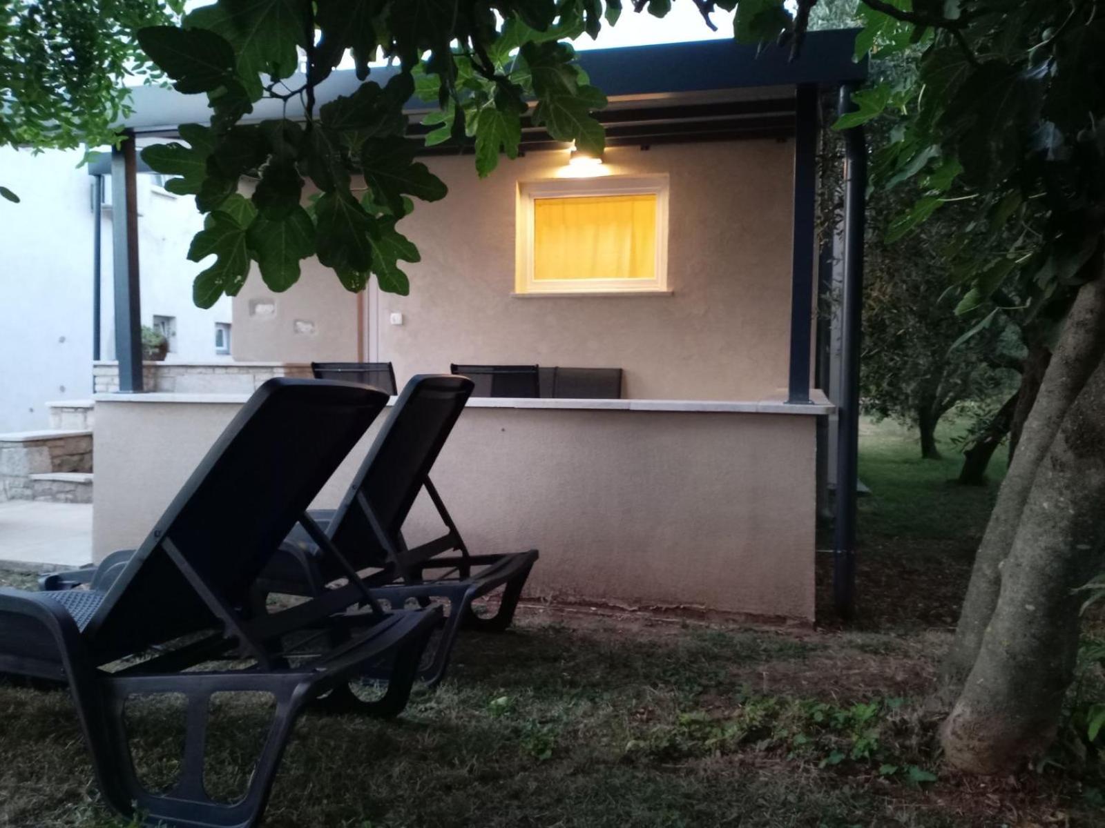 House For Rent Ulika Villa Valbandon Kültér fotó